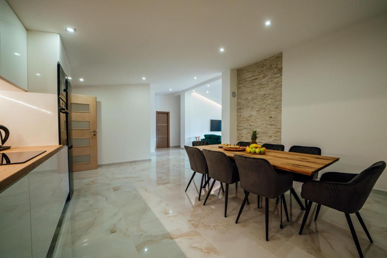 Apartman Mlikota Zagvozd ภายนอก รูปภาพ